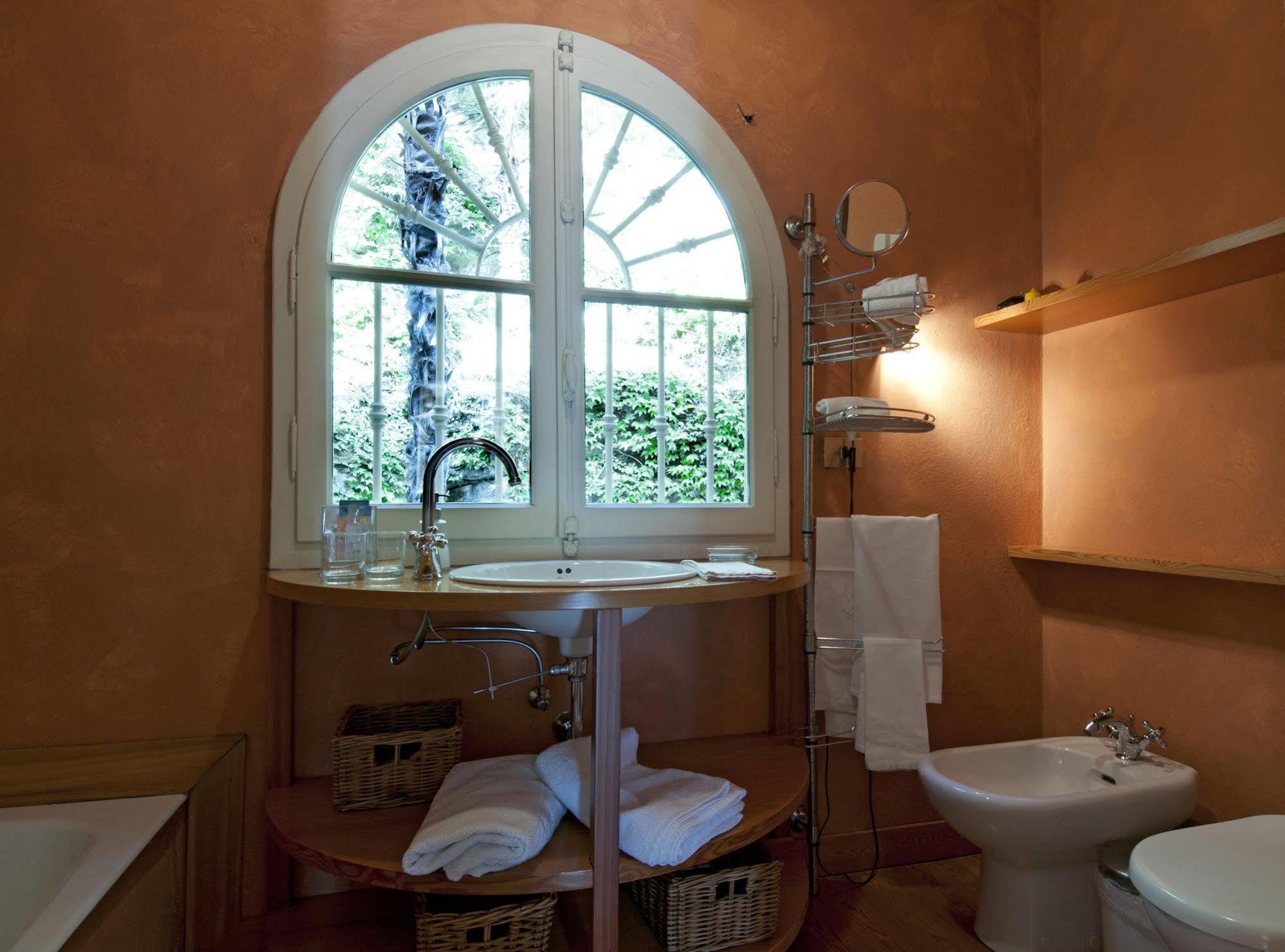 Villa Nina Relais Boutique B&B Carate Urio Exterior foto